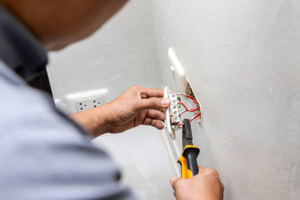  Saltillo, MS Electrician Pros
